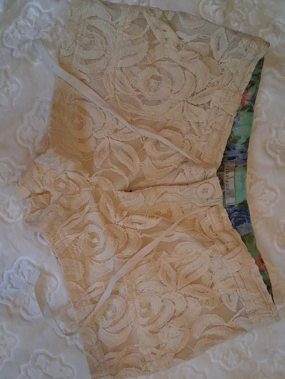 Sans Souci Cream Lace Women's Shorts